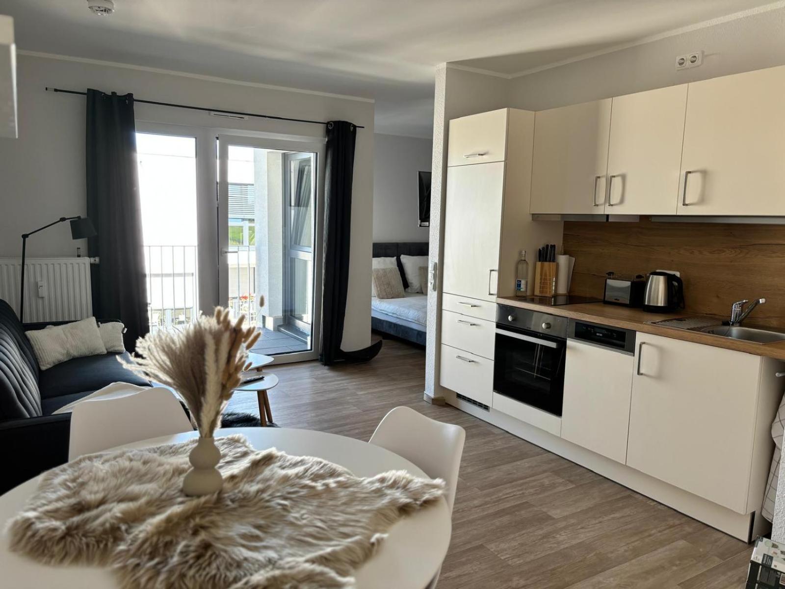 Charming Homes - Studio 10 Волфсбург Екстериор снимка